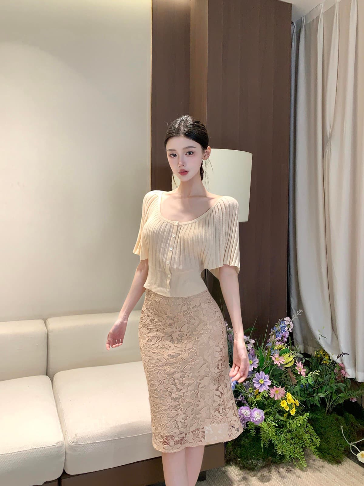 봄날 사역 살구 따뜻한 여가 시리아 장기 Pleat 반팔 맨위 레이스 반신 치마 세트 장기 Pleat 라운드 넥 니트 맨위 상세 이미지 7
