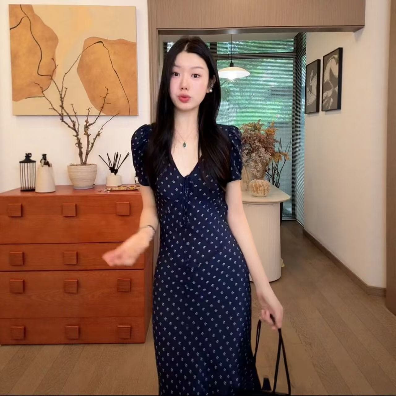 프랑스식 휴가 바람 V넥 꽃무늬 여성 드레스 여름 새로운 몸매 가꾸기 슬림해 보이는 Chic 품격 아름다운 길다 치마 이미지 2