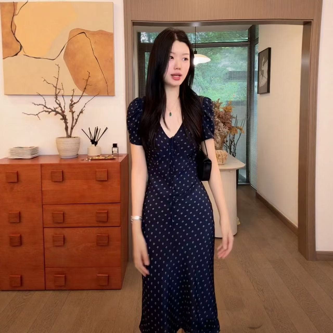 프랑스식 휴가 바람 V넥 꽃무늬 여성 드레스 여름 새로운 몸매 가꾸기 슬림해 보이는 Chic 품격 아름다운 길다 치마 이미지 3