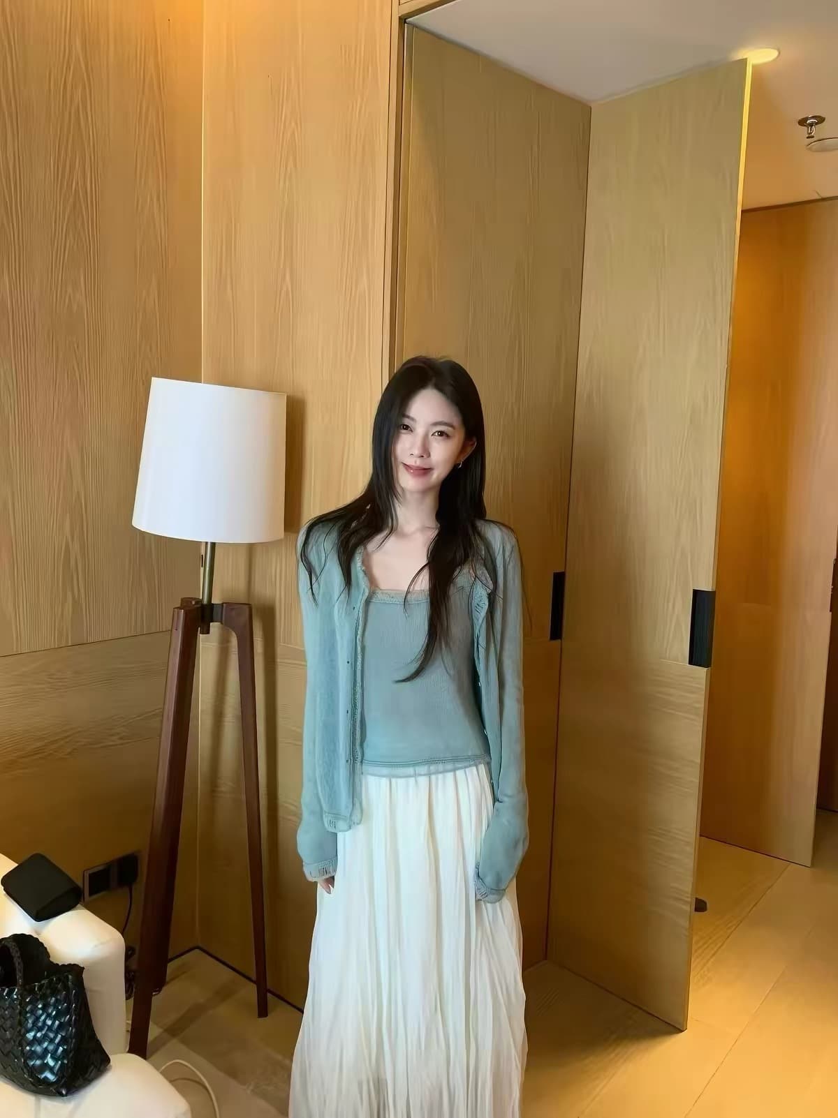 한 부서 분위기 센스 캐미솔 오픈 가디건 두 조각 여성 세트 가을 몸매 가꾸기 슬림해 보이는 스택 착용 디자인 센스 세트 착용 가져 가라. 상세 이미지 3