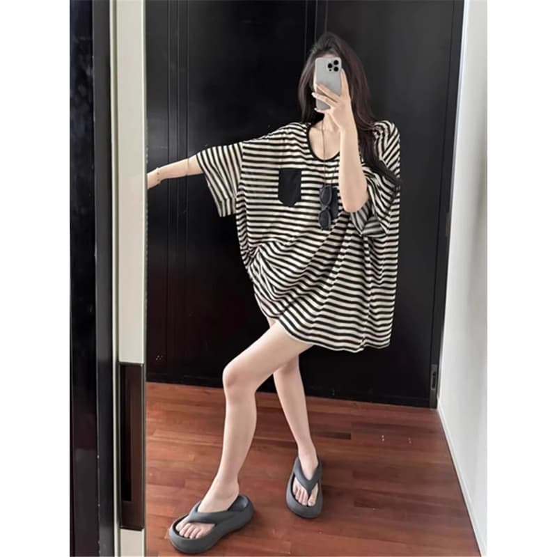 경관 그림 원본 원단 스트라이프 V넥 반팔 티셔츠 루즈핏 느긋한 느슨함 센스 맨위 이미지 5