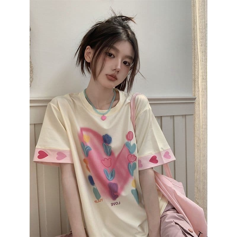 도파민 달콤한 스타일 착용 가져 가라. 루즈핏 맨위 여름 디자인 센스 헤일로 염색 꽃 하트 프린트 반팔 티셔츠 여성 이미지 4