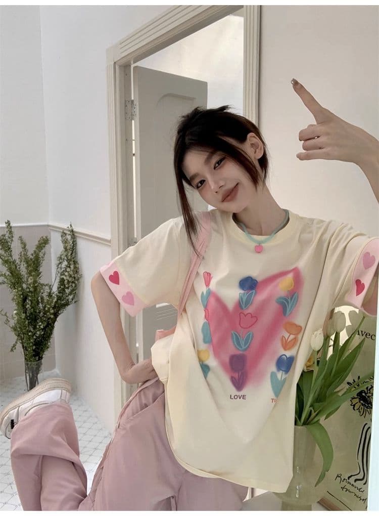 도파민 달콤한 스타일 착용 가져 가라. 루즈핏 맨위 여름 디자인 센스 헤일로 염색 꽃 하트 프린트 반팔 티셔츠 여성 상세 이미지 11