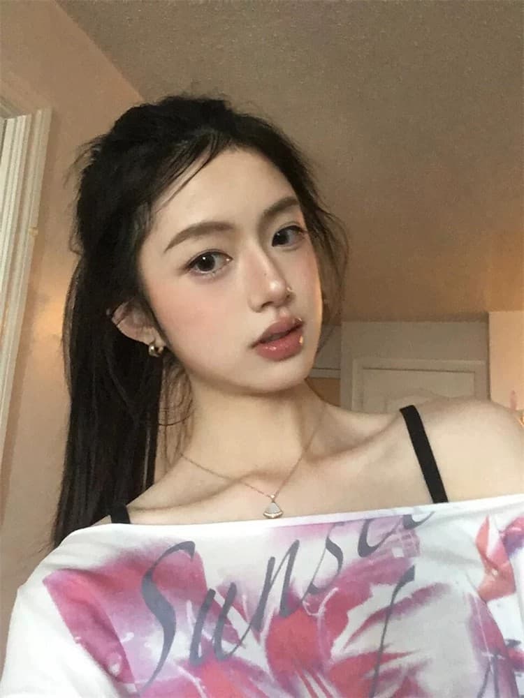 원본 품질 달콤함 소녀 오프숄더 티셔츠 여성 프린트 반팔 맨위 상세 이미지 11