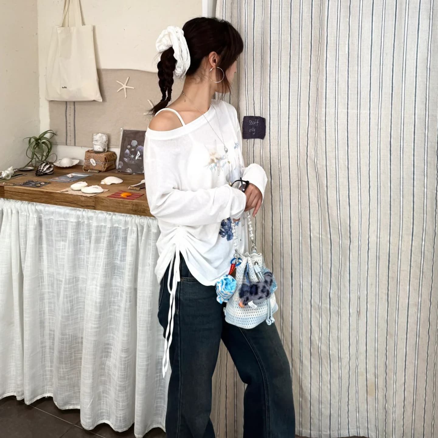 경관 그림 원본 것 디자인 센스 프린트 긴팔 자외선 차단 블라우스 소나무 비스듬한 어깨 의류 이미지 3