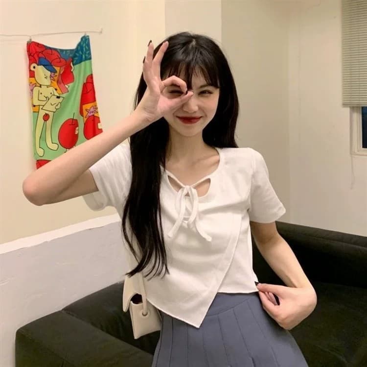 정가 경관 그림 원본 품질 불규칙 티셔츠 디자인 센스 달콤한 핫걸 쇼트 스타일 인사이드 잡아라. 의류 상세 이미지 12