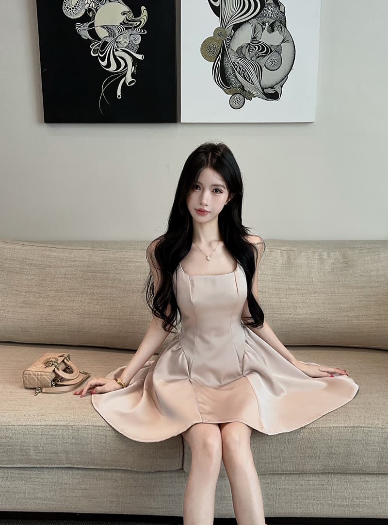 실사 정가 광장 칼라 슬립 새틴 여성 드레스 디자인 센스 허리 수축 슬림해 보이는 한 마디 미니 스커트 상세 이미지 6
