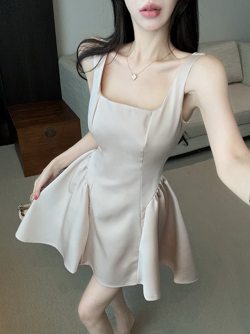 실사 정가 광장 칼라 슬립 새틴 여성 드레스 디자인 센스 허리 수축 슬림해 보이는 한 마디 미니 스커트 상세 이미지 11