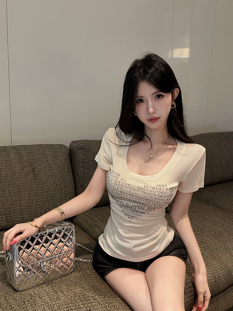 실사 정가 품격 u 칼라 핫픽스 주간 실크 코튼 반팔 티셔츠 여성 몸매 가꾸기 슬림해 보이는 인사이드 잡아라. 의류 상세 이미지 3