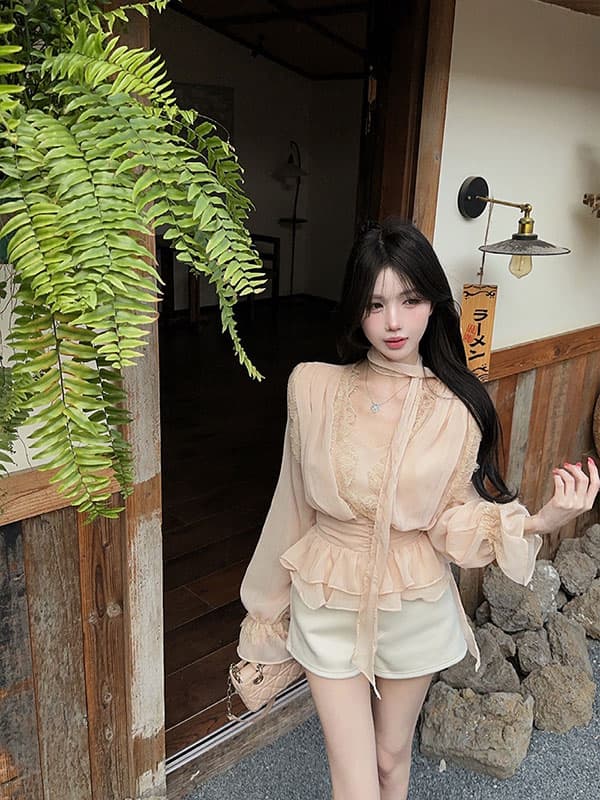 정가 정가 분위기 센스 V넥 레이스 연꽃 잎 밑단 쉬폰 여성 셔츠 거품 소매 허리 수축 맨위 리본 이미지 3