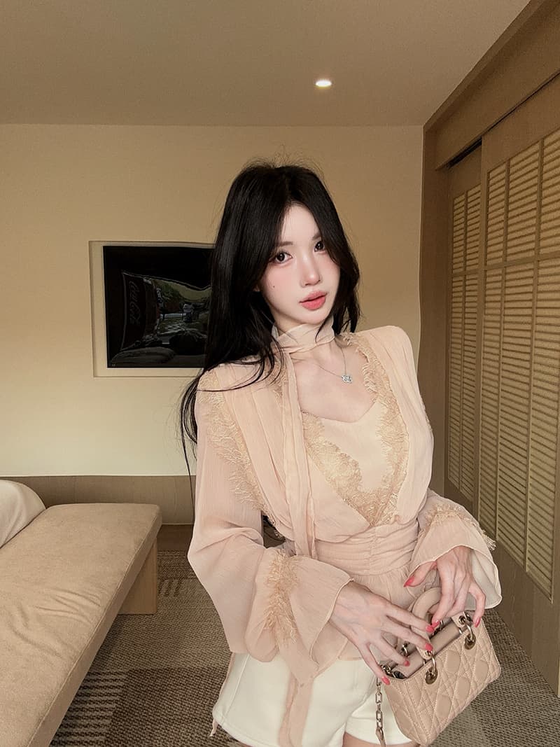 정가 정가 분위기 센스 V넥 레이스 연꽃 잎 밑단 쉬폰 여성 셔츠 거품 소매 허리 수축 맨위 리본 상세 이미지 2