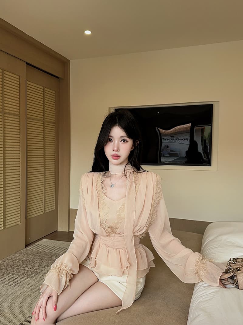 정가 정가 분위기 센스 V넥 레이스 연꽃 잎 밑단 쉬폰 여성 셔츠 거품 소매 허리 수축 맨위 리본 상세 이미지 5