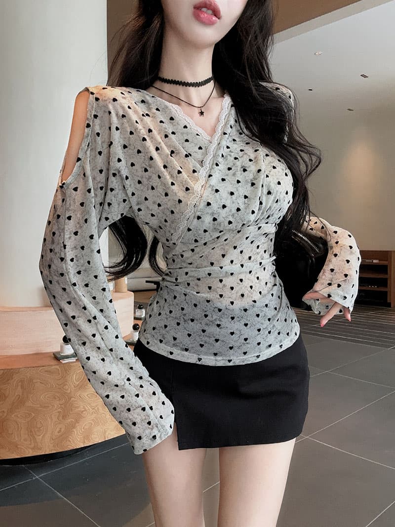 실사 정가 순수한 욕망 바람 V넥 레이스 레이스 패치워크 하트 식물 플러시 긴팔 티셔츠 여성 기본 셔츠 상세 이미지 6