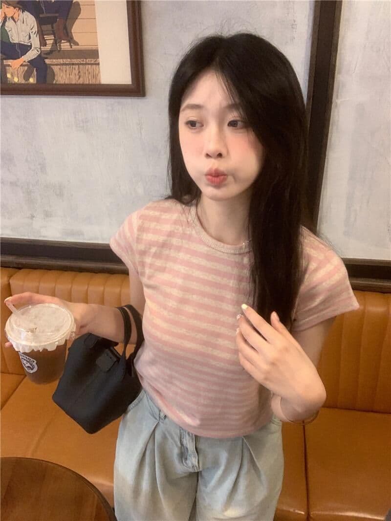 스트라이프 배색 디자인 긍정적 인 어깨 반팔 티셔츠 여성 여름 이미지 2
