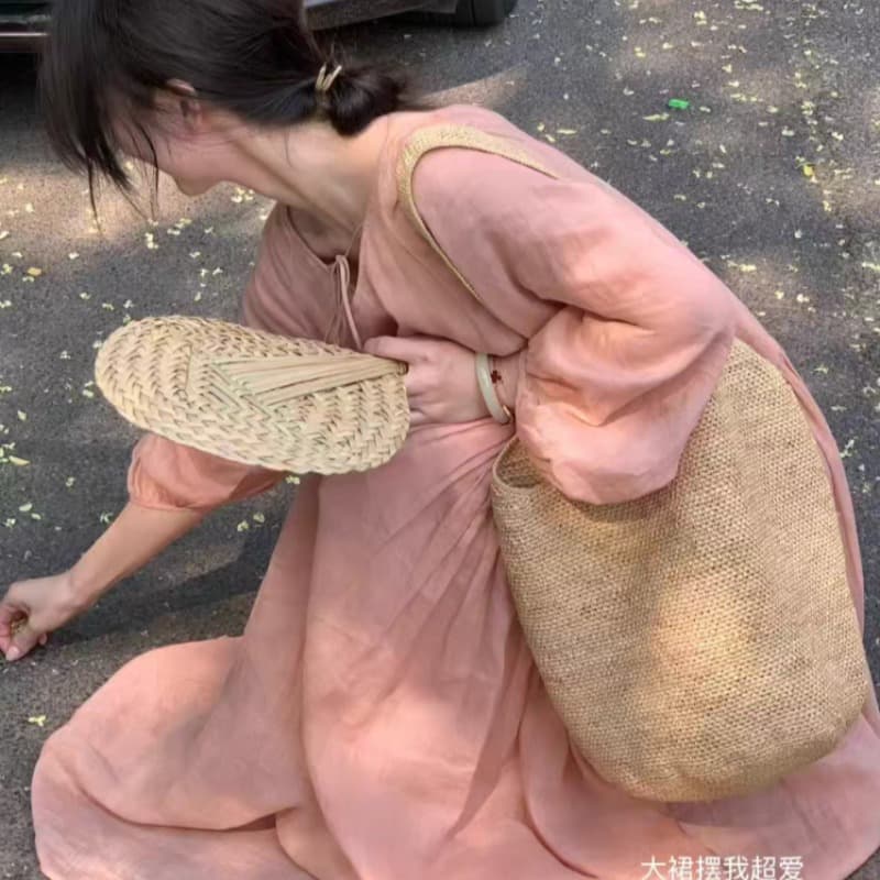 가을 의상 새로운 빅 사이즈 여성 의류 핑크색 순수한 라미 단색 빅 사이즈 V넥 레이스업 드레스 루즈핏 여성 치마 이미지 5