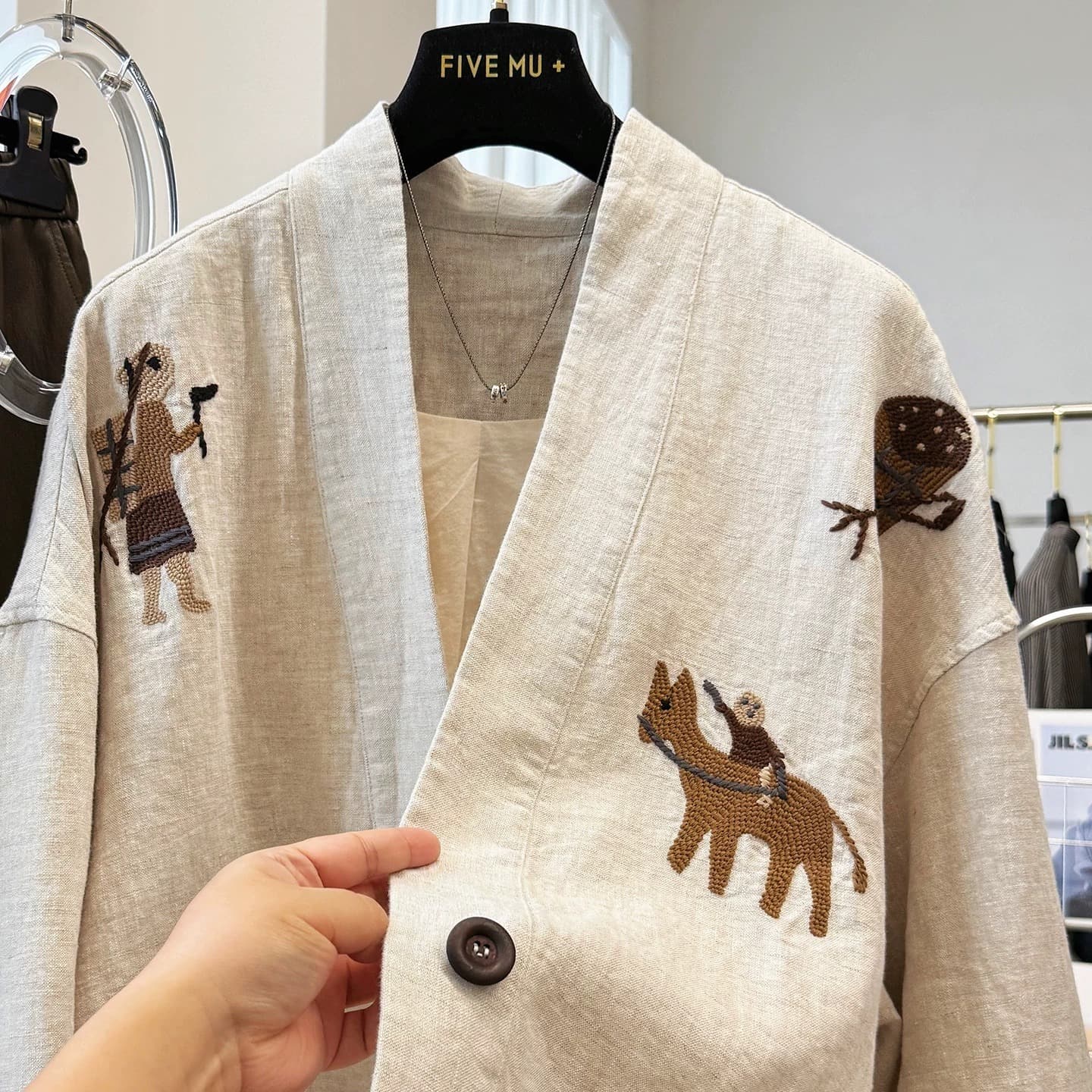 가을 의상 새로운 고급 센스 무거운 작업 자수 고유 한 Chic 자이언트 잘 생긴 V넥 고급 아마 쇼트 스타일 재킷 재킷 이미지 5