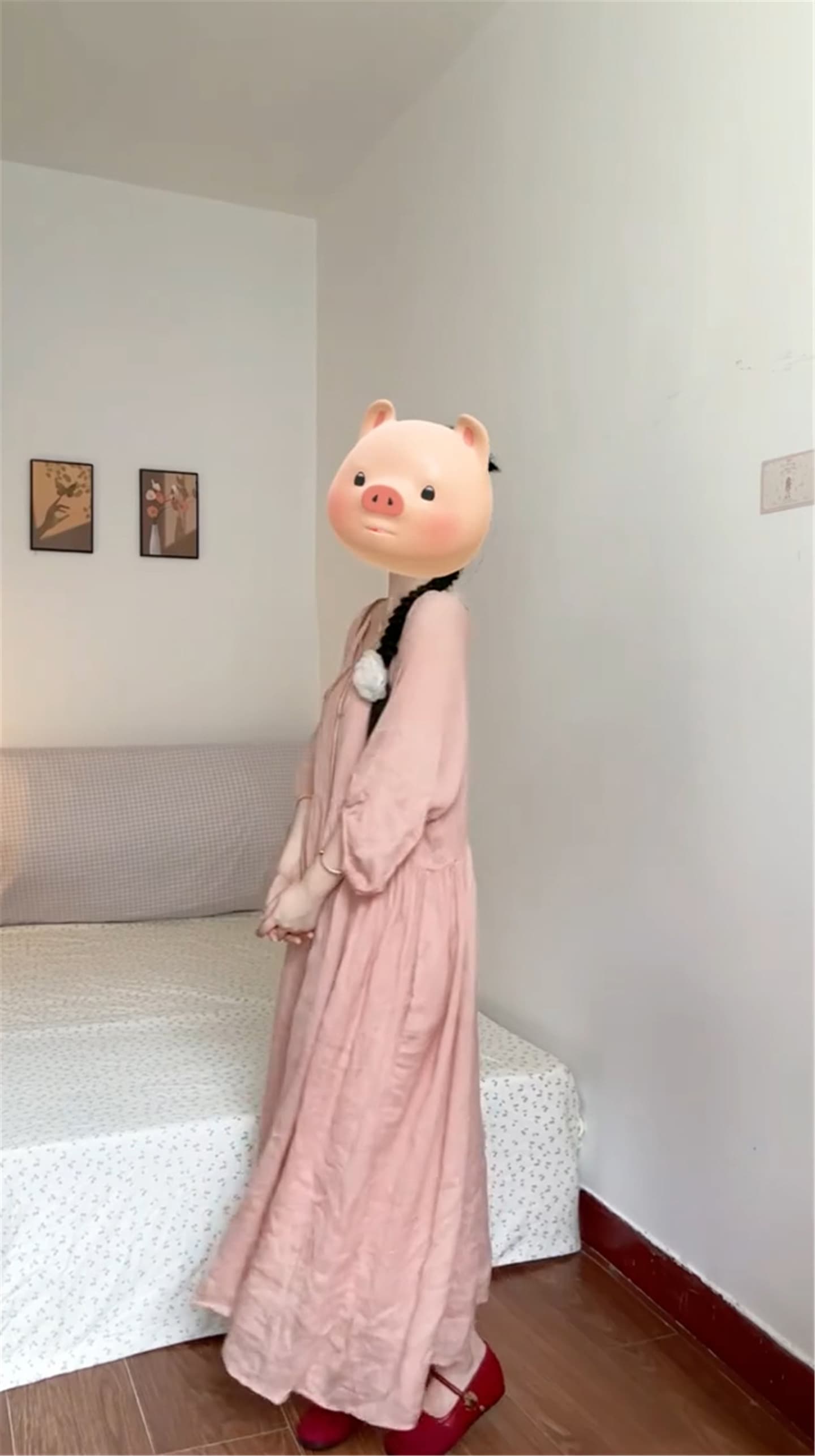 여름 드레스 새로운 빅 사이즈 여성 의류 핑크색 순수한 라미 단색 빅 사이즈 V넥 레이스업 드레스 루즈핏 여성 치마 상세 이미지 7