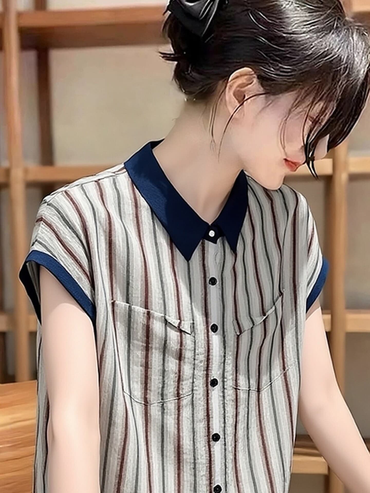 여름 새로운 한국 스타일 배색 POLO 칼라 스트라이프 여성 셔츠 루즈핏 캐주얼 슬림해 보이는 다용도 반팔 맨위 상세 이미지 7