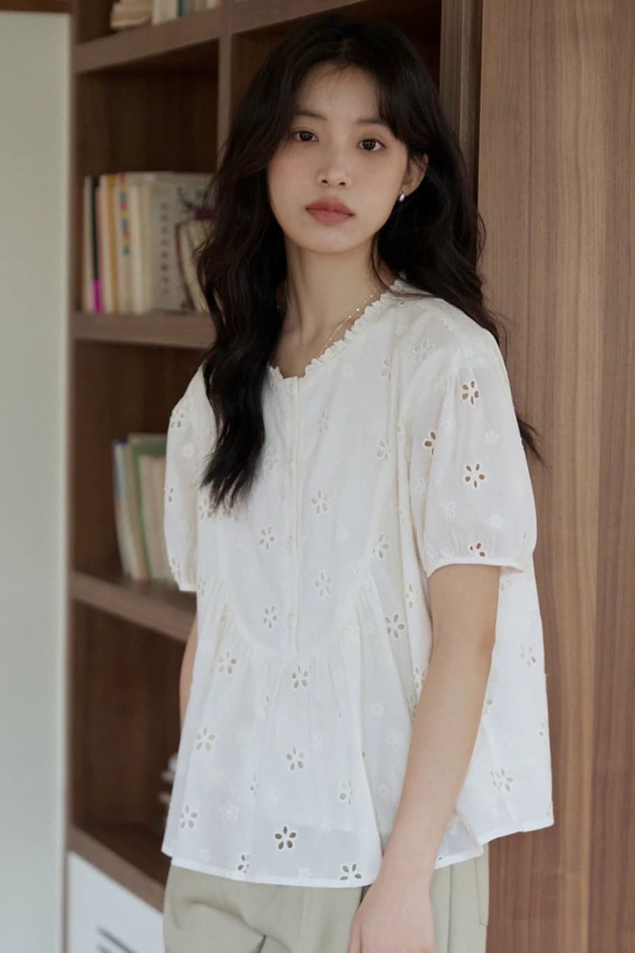 원본 품질 여름 새로운 V넥 패션 외국 가스 다용도 단색 반팔 여성 의류 세련된 허리 수축 슬림해 보이는 맨위 이미지 6