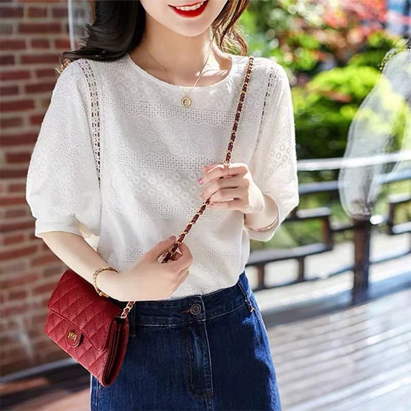 단색 반팔 맨위 여성 여름 슈퍼 요정 홀로우 아웃 거품 소매 레이스 셔츠 루즈핏 품격 미니멀리즘 외국 가스 작은 셔츠 얇은