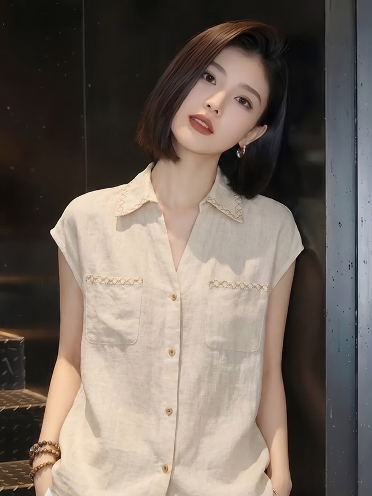 여름 새로운 살구 색상 캐주얼 자수 폴로 칼라 반팔 라미 여성 셔츠 빛 럭셔리 바람 다용도 느긋한 맨위 상세 이미지 4