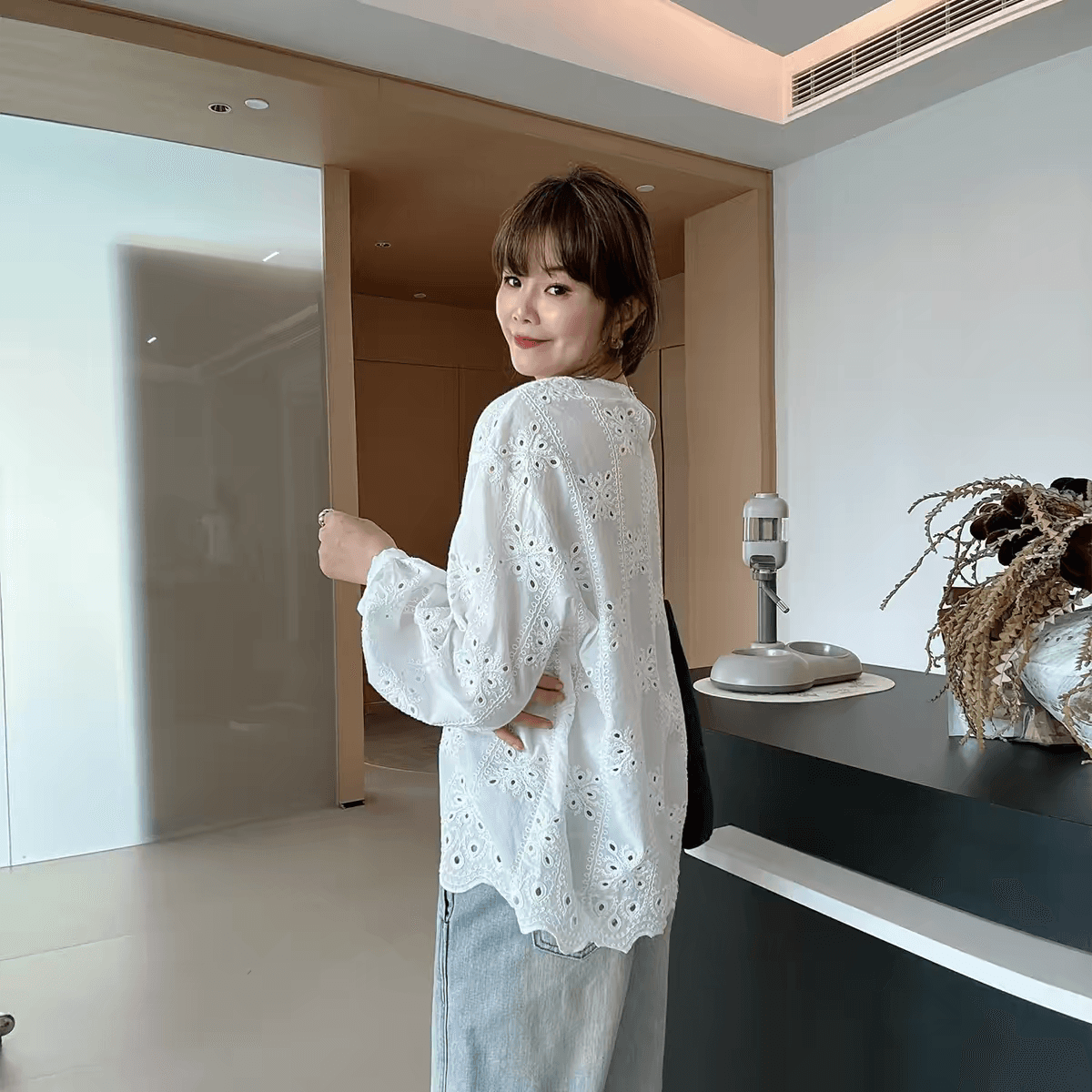 가을 의상 새로운 고급 센스 빛 럭셔리 연령 감소 외국 가스 아름다운 자이언트 잘 생긴 ~ 중 홀로우 아웃 자수 긴팔 셔츠 맨위 상세 이미지 7