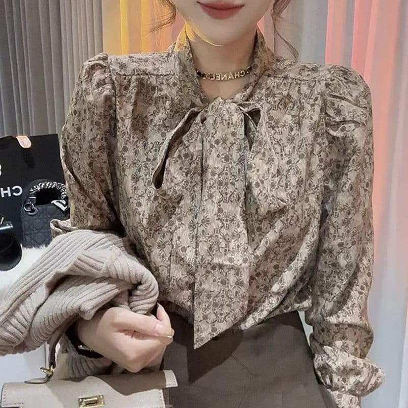 가을 의상 새로운 디자인 센스 레트로 품격 꽃무늬 레이스업 나비 복장 셔츠 상세 이미지 3