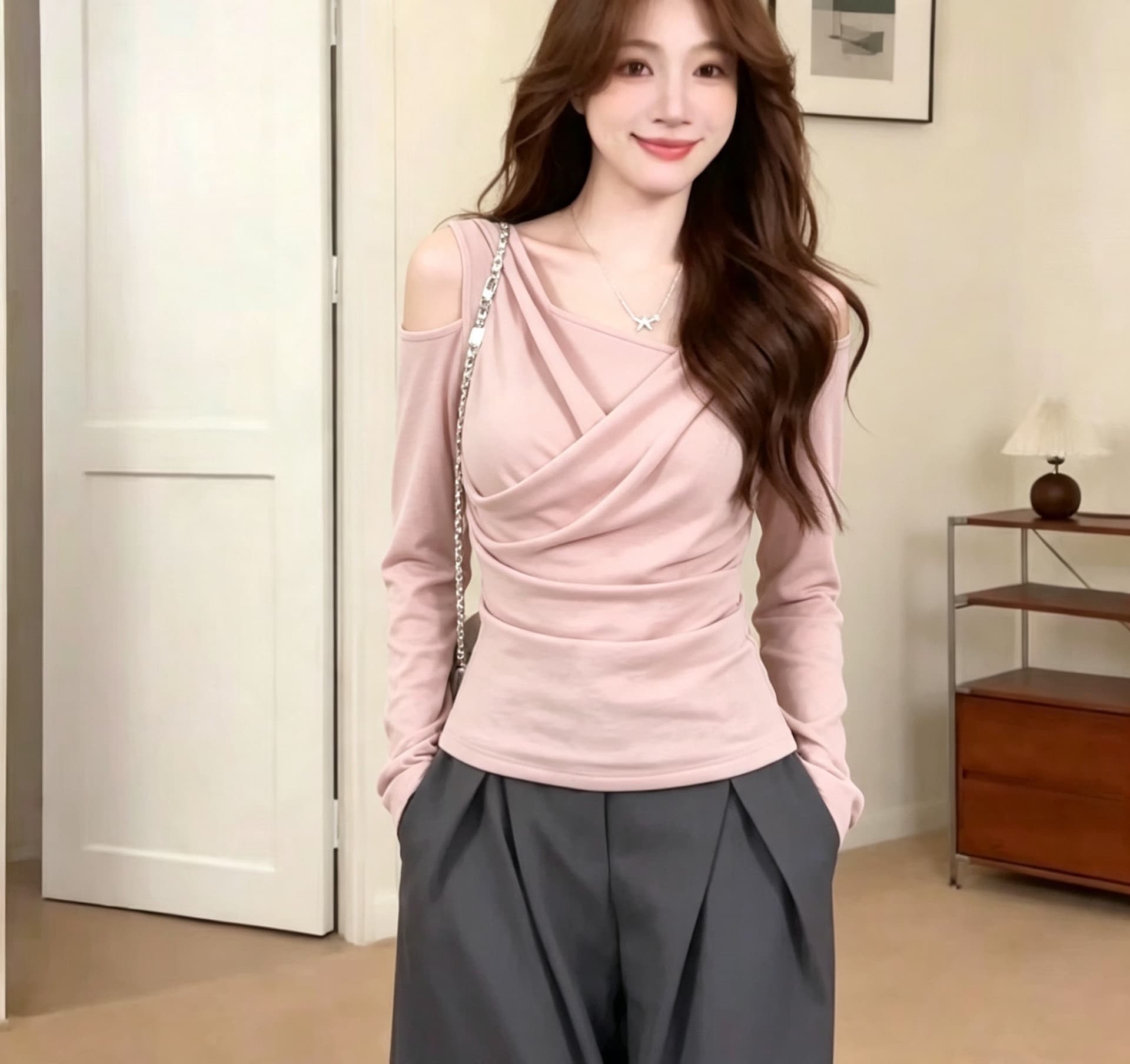 가을 의상 새로운 한 부서 회색 비스듬한 칼라 오프숄더 긴팔 티셔츠 여성 디자인 센스 몸매 가꾸기 슬림해 보이는 인사이드 가져 가라. 사람들 면 맨위 상세 이미지 4