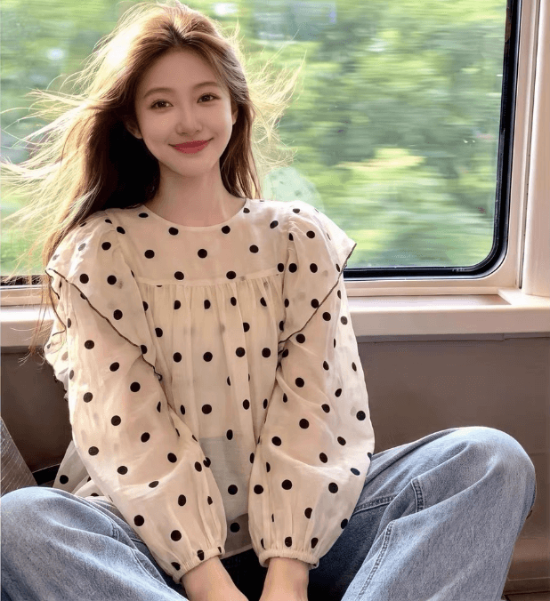 가을 의상 새로운 달콤함 Chic 프릴 도트 무늬 여성 셔츠 외출용 디자인 센스 작은 대중 슬림해 보이는 작은 셔츠 긴팔