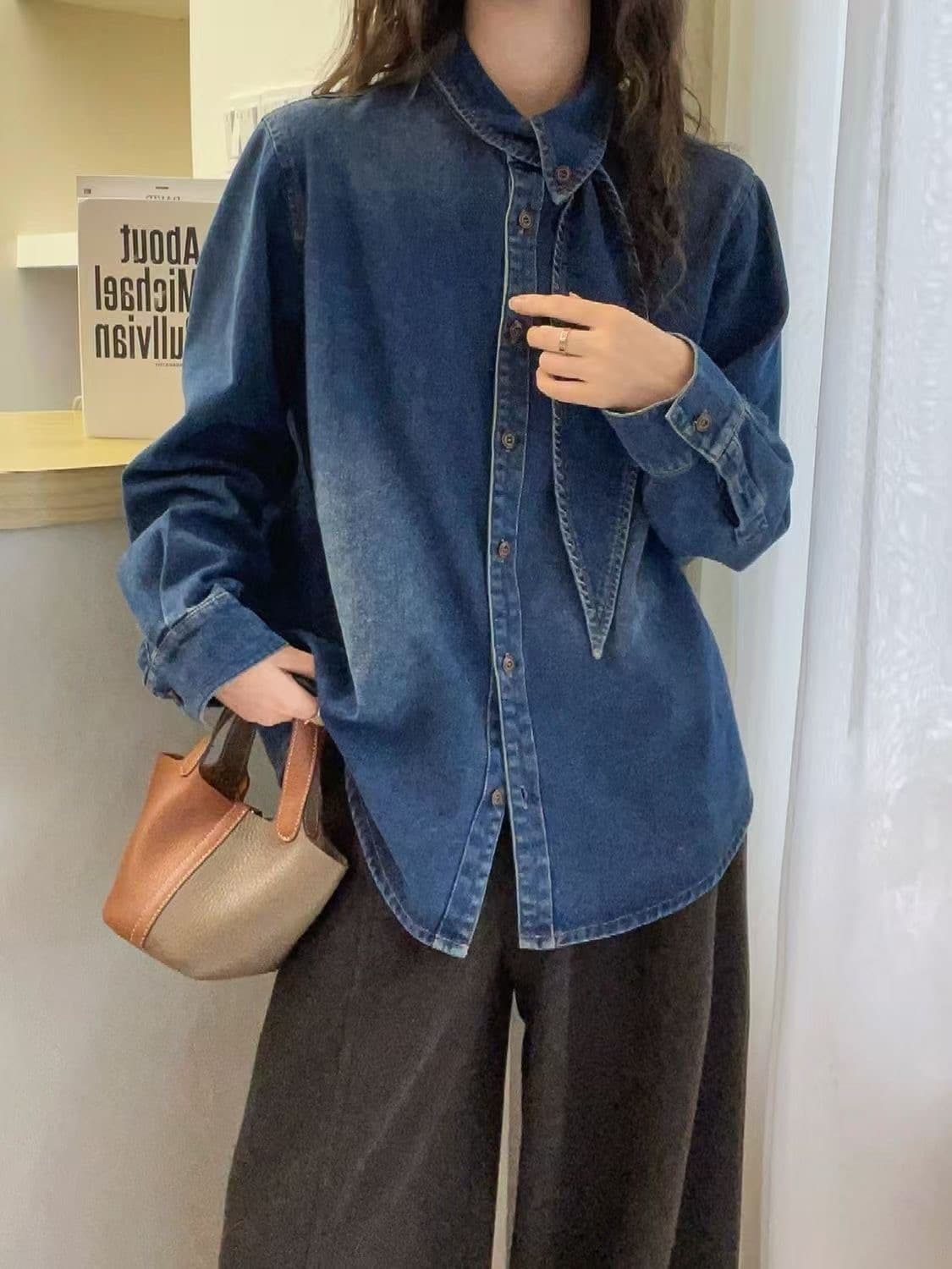가을 의상 새로운 레트로 리본 폴로 칼라 데님 여성 셔츠 고급 센스 캐주얼 루즈핏 슬림해 보이는 다용도 재킷 맨위 이미지 4