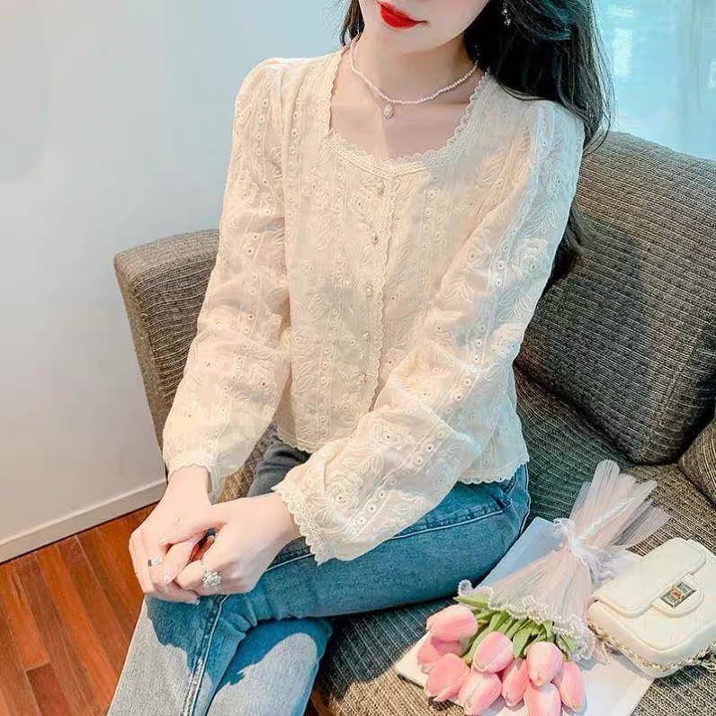 가을 의상 새로운 프랑스식 레트로 자수 광장 칼라 긴팔 쉬폰 여성 셔츠 디자인 센스 작은 대중 Chic 맨위 이미지 3