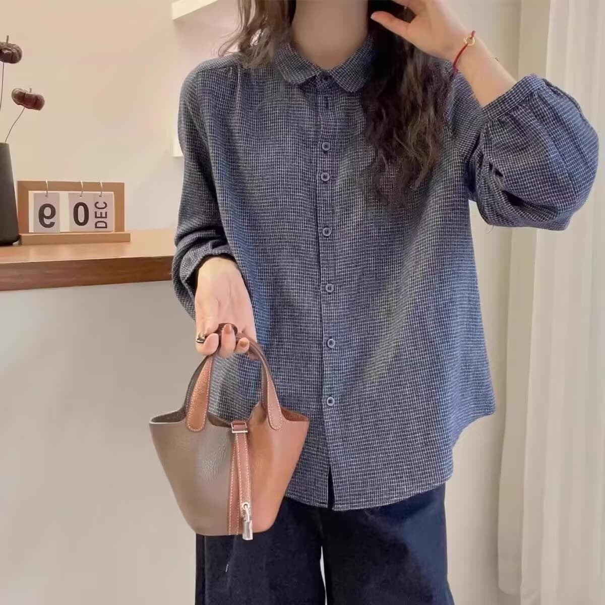 가을 의상 새로운 유럽 상품 체크무늬 긴팔 셔츠 여성 문예 레트로 벌룬 소매 폴로 칼라 오픈 가디건 셔츠 상세 이미지 7