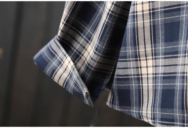 가을 의상 새로운 캐주얼 격자 무늬 셔츠 루즈핏 체크무늬 긴팔 셔츠 POLO 칼라 얇은 코트 맨위 여성 상세 이미지 10