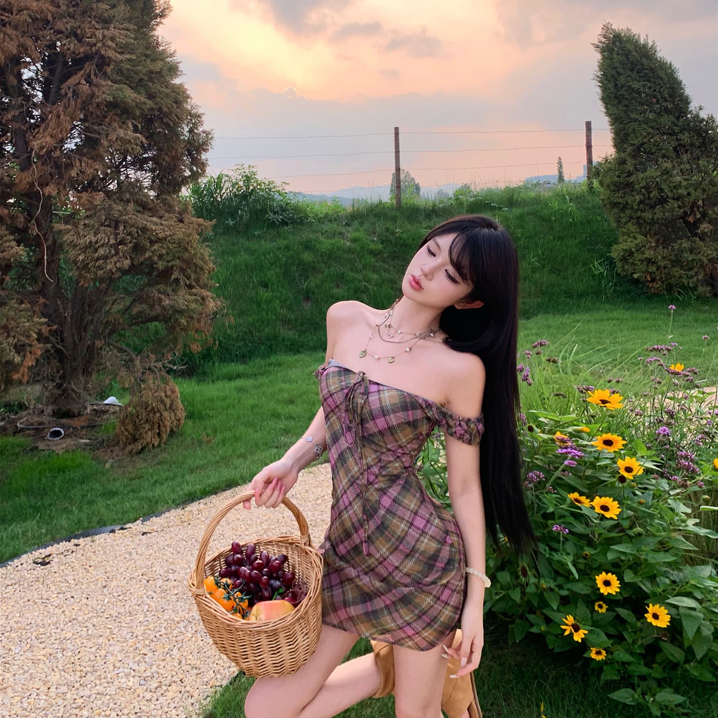 달콤한 부서 격자 체크무늬 미학 2026 여름 새로운 여성 레트로 체크무늬 허리 수축 드레스 이미지 2