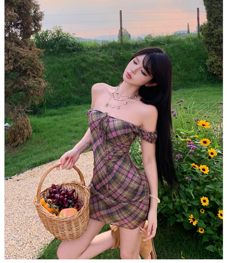 달콤한 부서 격자 체크무늬 미학 2026 여름 새로운 여성 레트로 체크무늬 허리 수축 드레스 상세 이미지 1