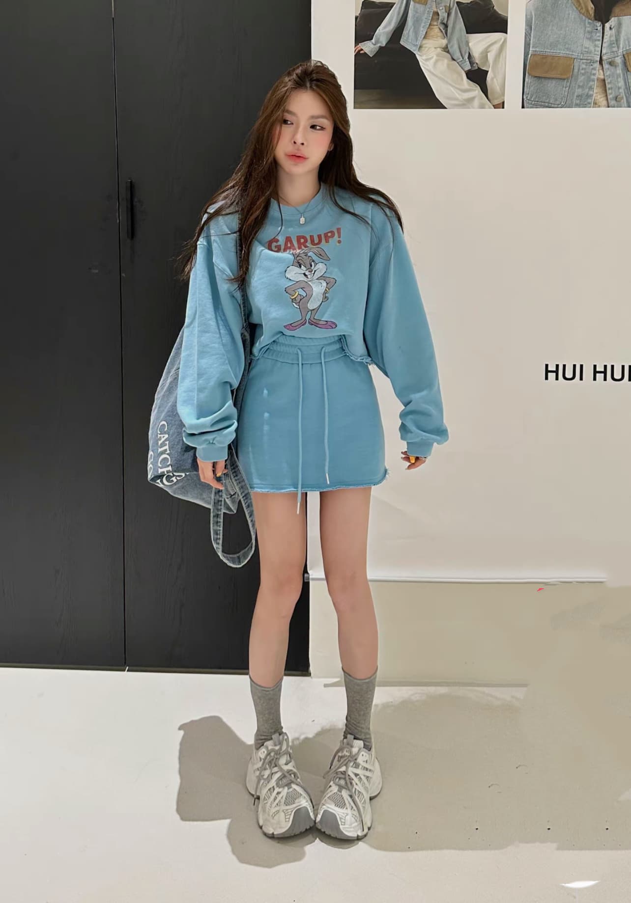 huihui 이른 가을 새로운 만화 패턴 쇼트 스타일 후드티 여성 한 부서 외국 가스 세트 상세 이미지 4