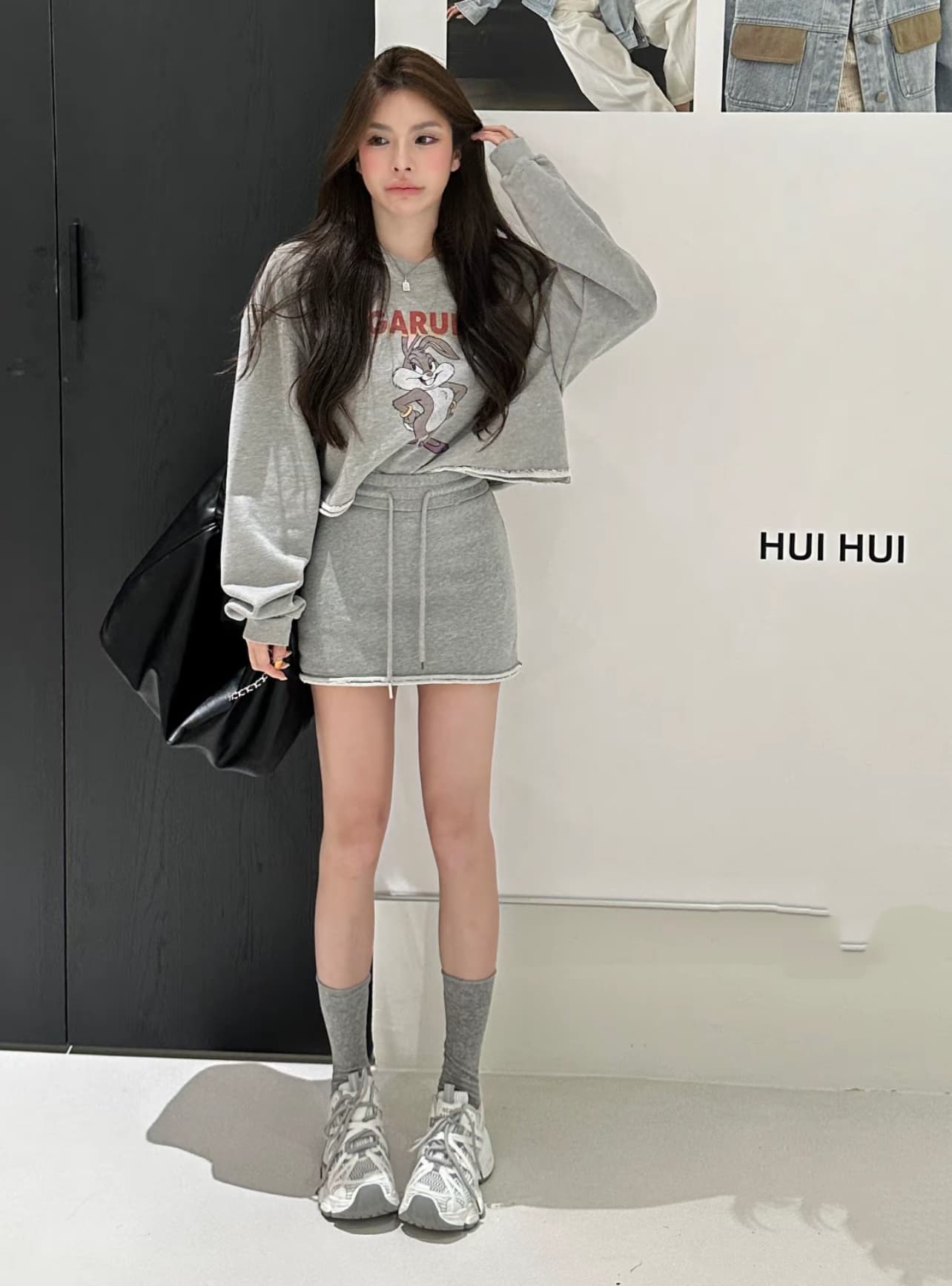 huihui 이른 가을 새로운 만화 패턴 쇼트 스타일 후드티 여성 한 부서 외국 가스 세트 상세 이미지 5