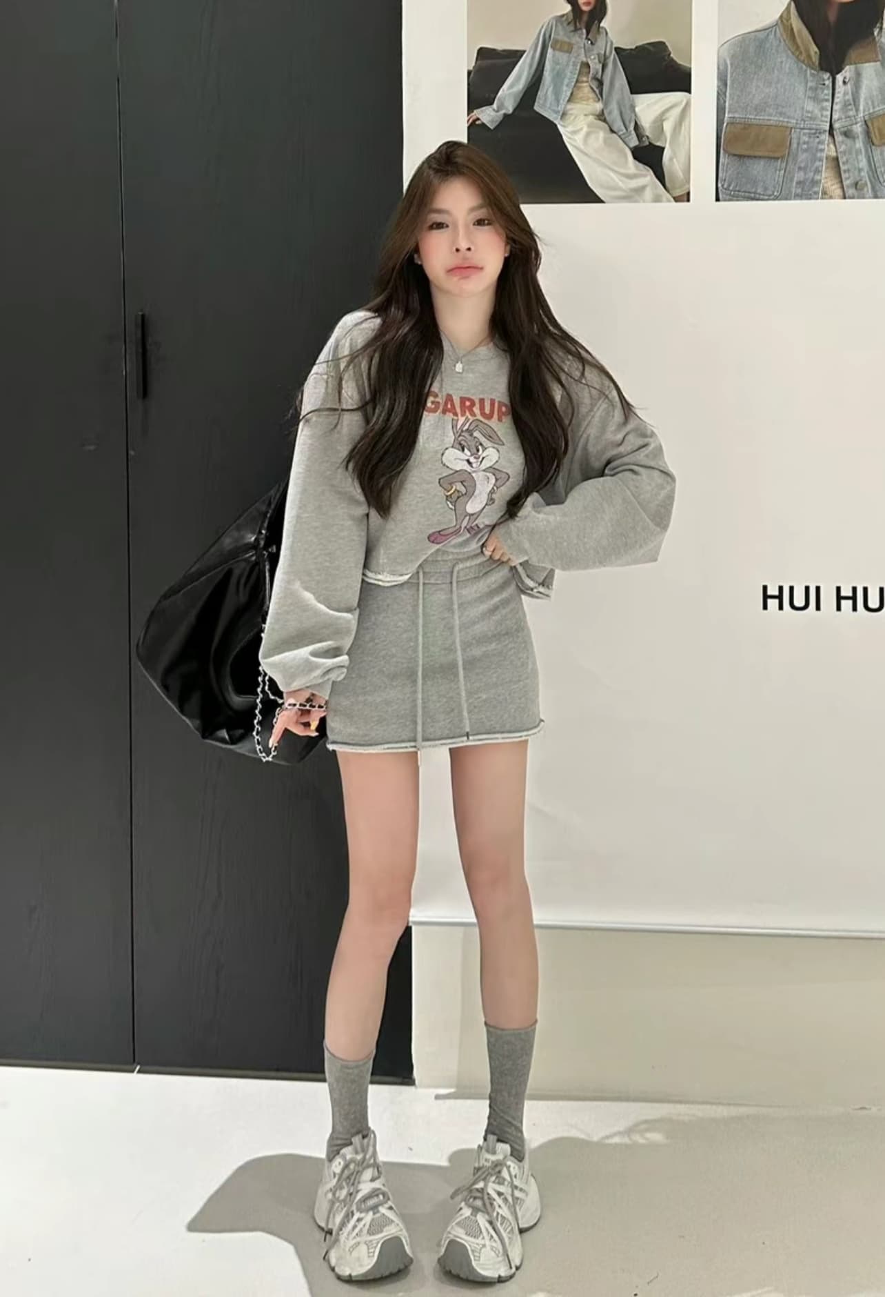 huihui 이른 가을 새로운 만화 패턴 쇼트 스타일 후드티 여성 한 부서 외국 가스 세트 상세 이미지 6