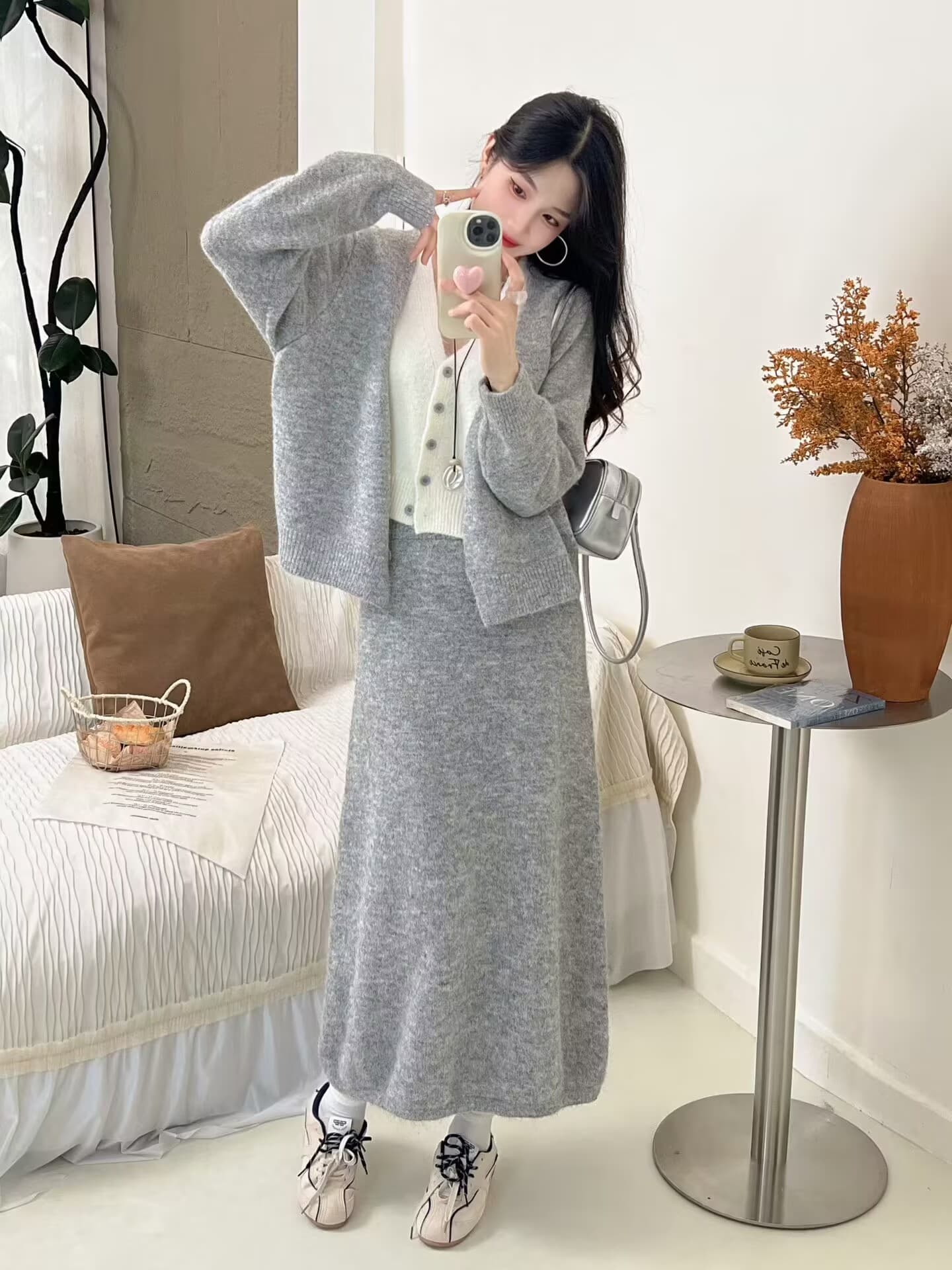 한 부서 부드러운 바람 패션 니트 반신 치마 세트 여성 가을 겨울철 루즈핏 슬림해 보이는 품격 스웨터 세트 치마 이미지 3