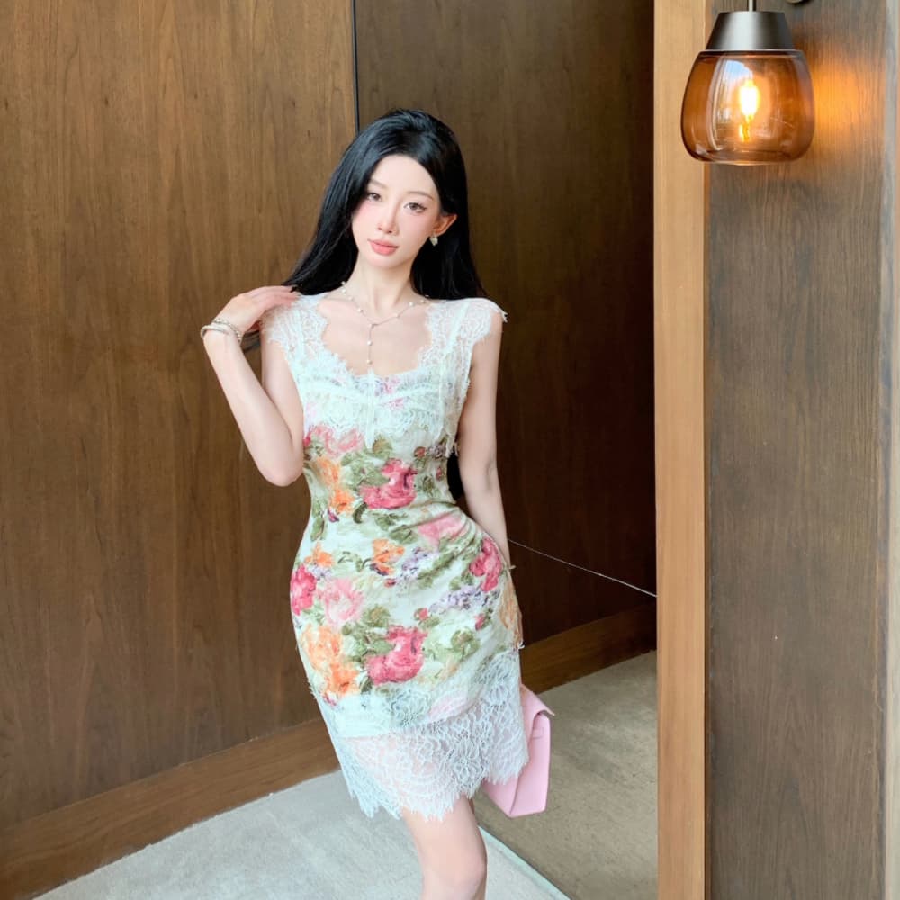 실사 프랑스식 궁정 바람 유화 떠 다니는 꽃 봉오리 실크 패치워크 몸매 가꾸기 품격 전단 꽃 휴가 슬립 드레스 이미지 2