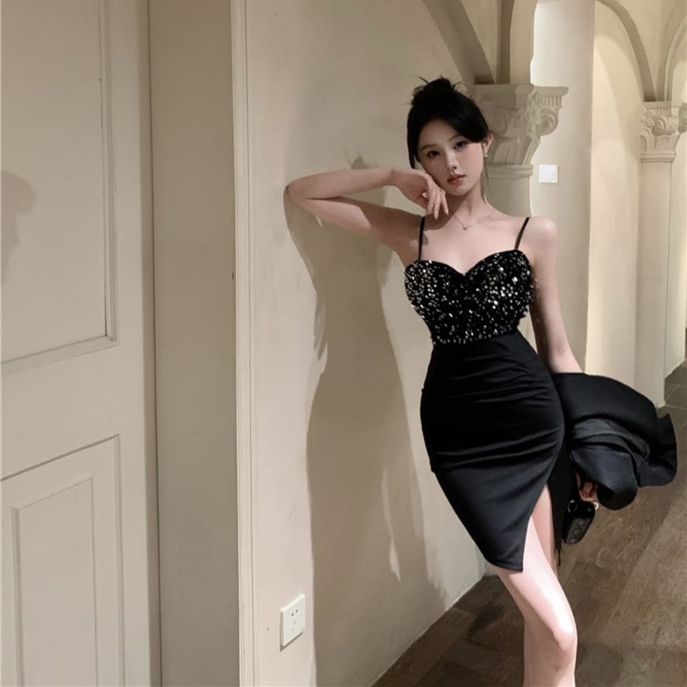 실사 섹시함 빛 럭셔리 고급 센스 스팽글 패치워크 트임 드레스 복장 연회 작은 드레스 치마