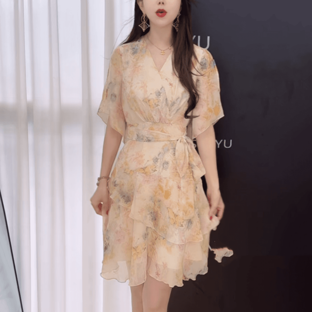 첫눈에 품격 디자이너 슬림해 보이는 프랑스식 허리 수축 밝은 노란색 색 후광 염색 드레스 이미지 2