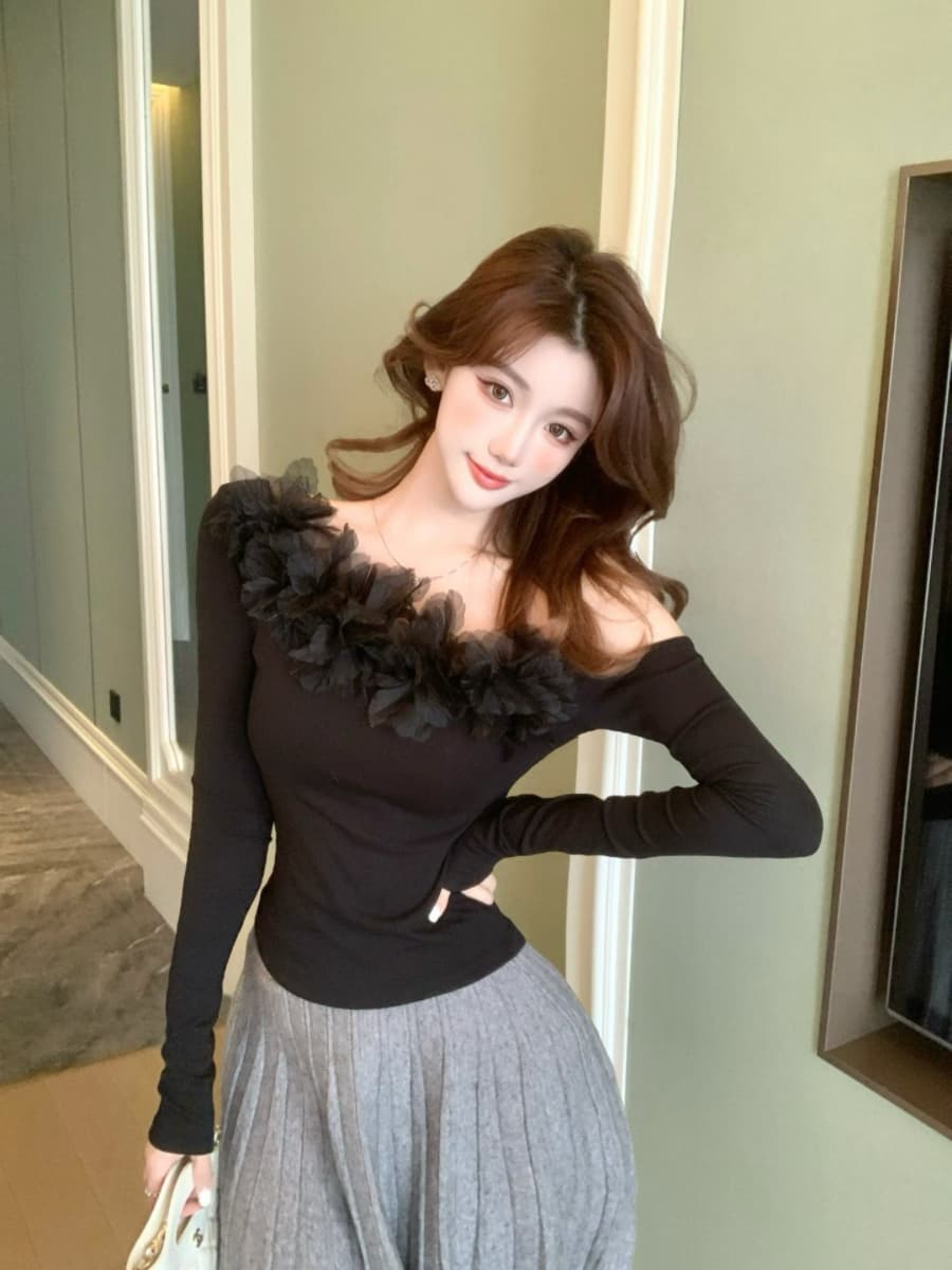 실사 감소되지 않음 순수한 욕망 핫걸 꽃 패치워크 티셔츠 여성 가을 비스듬한 어깨 디자인 센스 긴팔 맨위 이미지 3