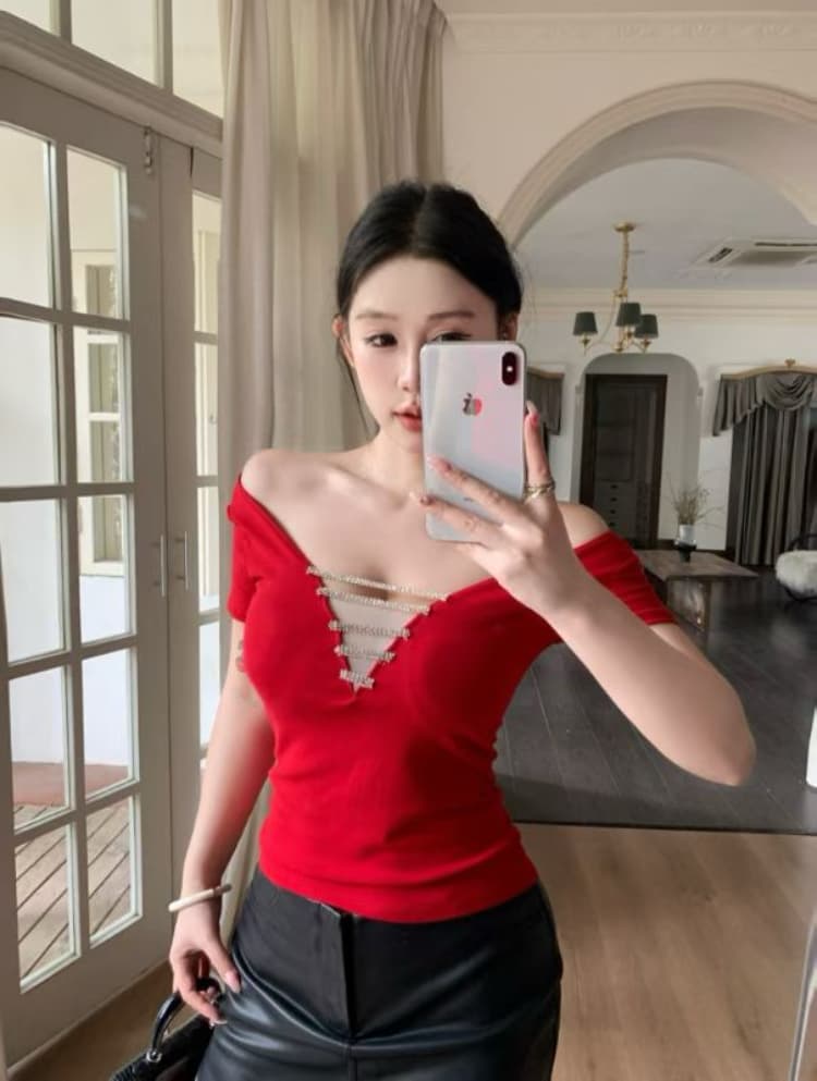 실사 감소되지 않음 순수한 욕망 섹시함 V넥 핫걸 반팔 티셔츠 여성 디자인 센스 훈련 사슬 몸매 가꾸기 짧은 맨위 상세 이미지 17