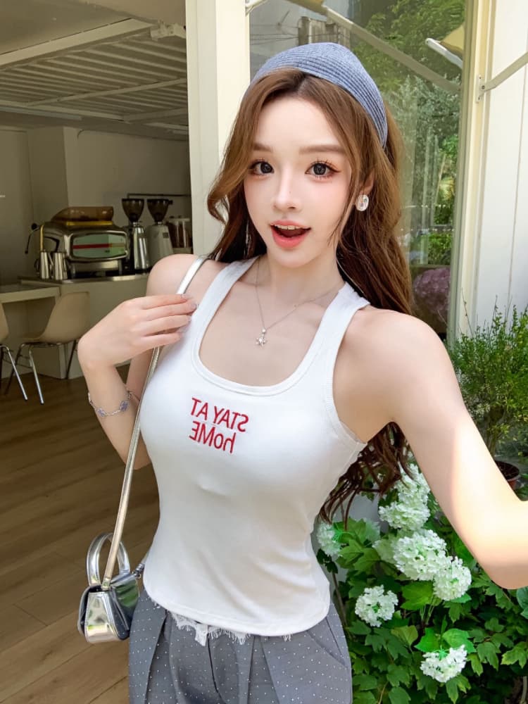 실사 감소되지 않음 핫걸 알파벳 자수 라운드 넥 조끼 여성 여름 몸매 가꾸기 외출용 다용도 만나는 맨위 상세 이미지 11