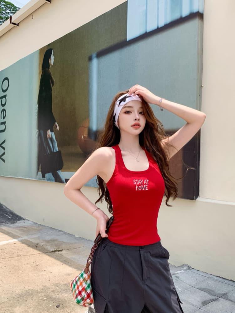 실사 감소되지 않음 핫걸 알파벳 자수 라운드 넥 조끼 여성 여름 몸매 가꾸기 외출용 다용도 만나는 맨위 상세 이미지 18