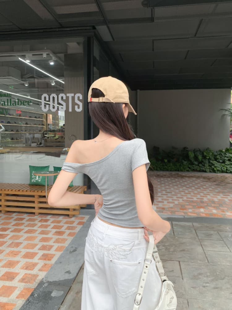 실사 감소되지 않음 핫걸 비스듬한 어깨 비틀림 반팔 티셔츠 여성 디자인 센스 품격 몸매 가꾸기 쇼트 스타일 맨위 상세 이미지 8