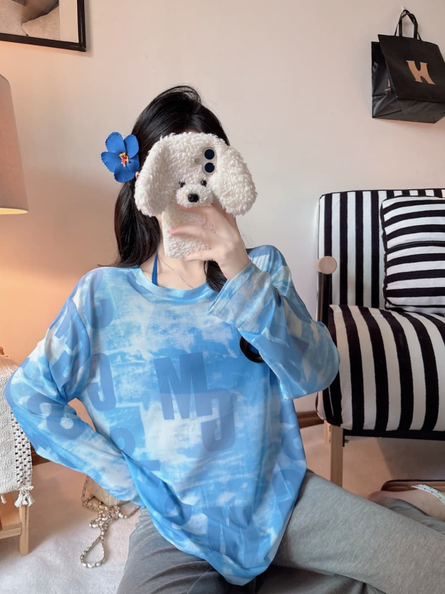 실사 감소되지 않음 여름 얇은 스타일 망사 자외선 차단 블라우스 알파벳 프린트 루즈핏 긴팔 티셔츠 이미지 3