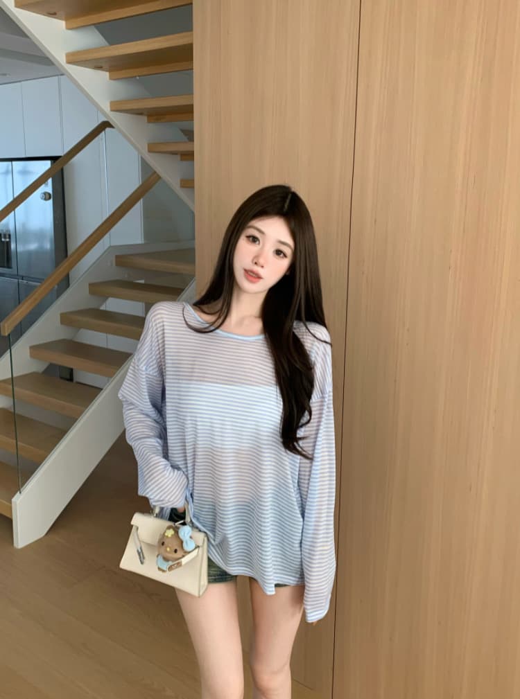 실사 감소되지 않음 핫걸 백리스 스트랩 스트라이프 긴팔 티셔츠 얇은 스타일 루즈핏 맨위 자외선 차단 블라우스 상세 이미지 15