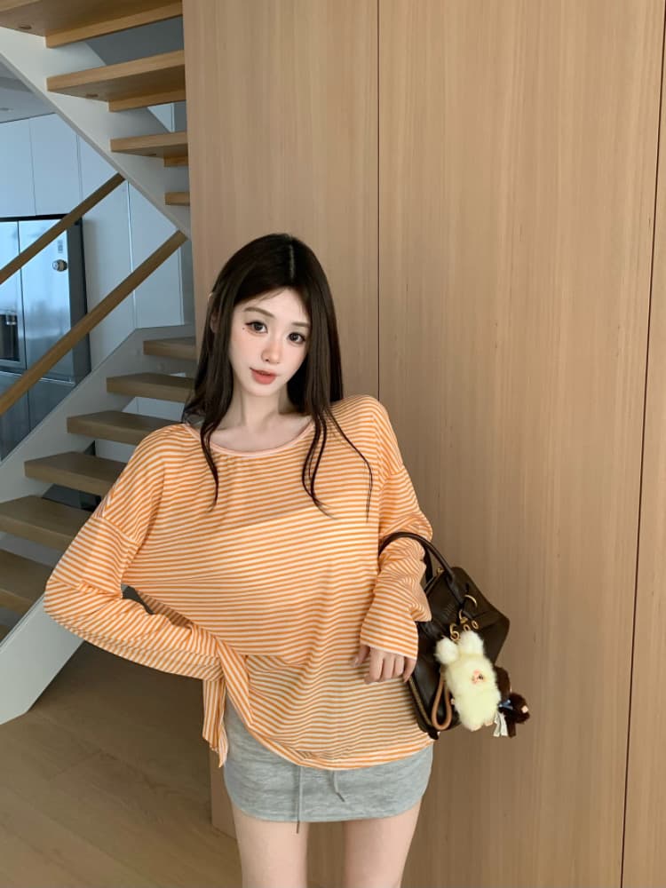 실사 감소되지 않음 핫걸 백리스 스트랩 스트라이프 긴팔 티셔츠 얇은 스타일 루즈핏 맨위 자외선 차단 블라우스 상세 이미지 21